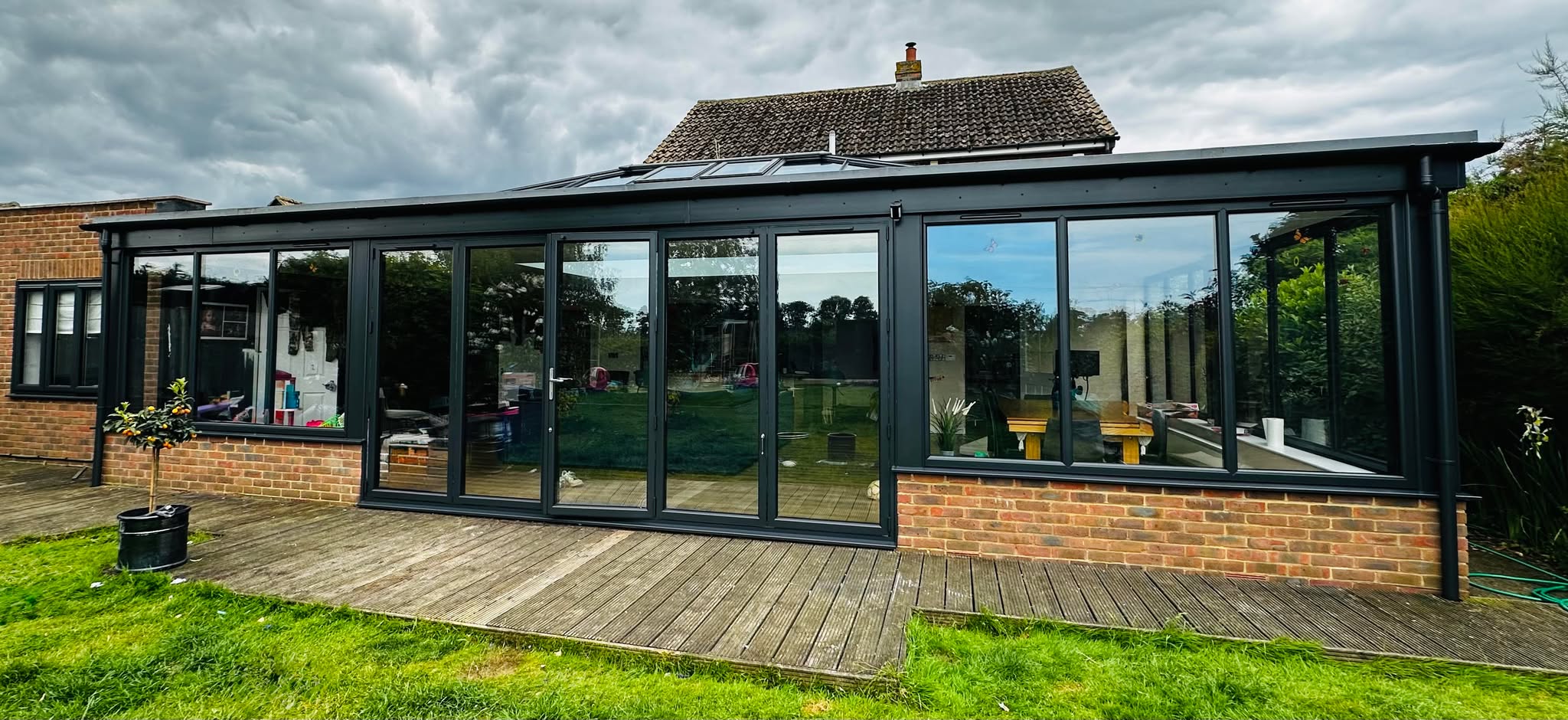 spray paint conservatories